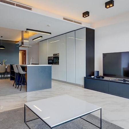 Luxury Apartment With Valletta And Harbour Views Sliema Esterno foto