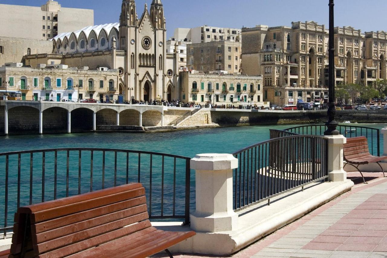 Luxury Apartment With Valletta And Harbour Views Sliema Esterno foto