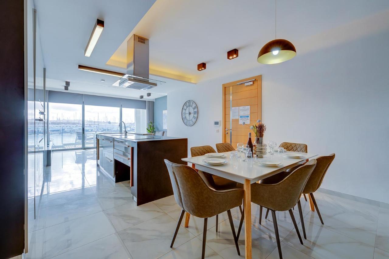 Luxury Apartment With Valletta And Harbour Views Sliema Esterno foto