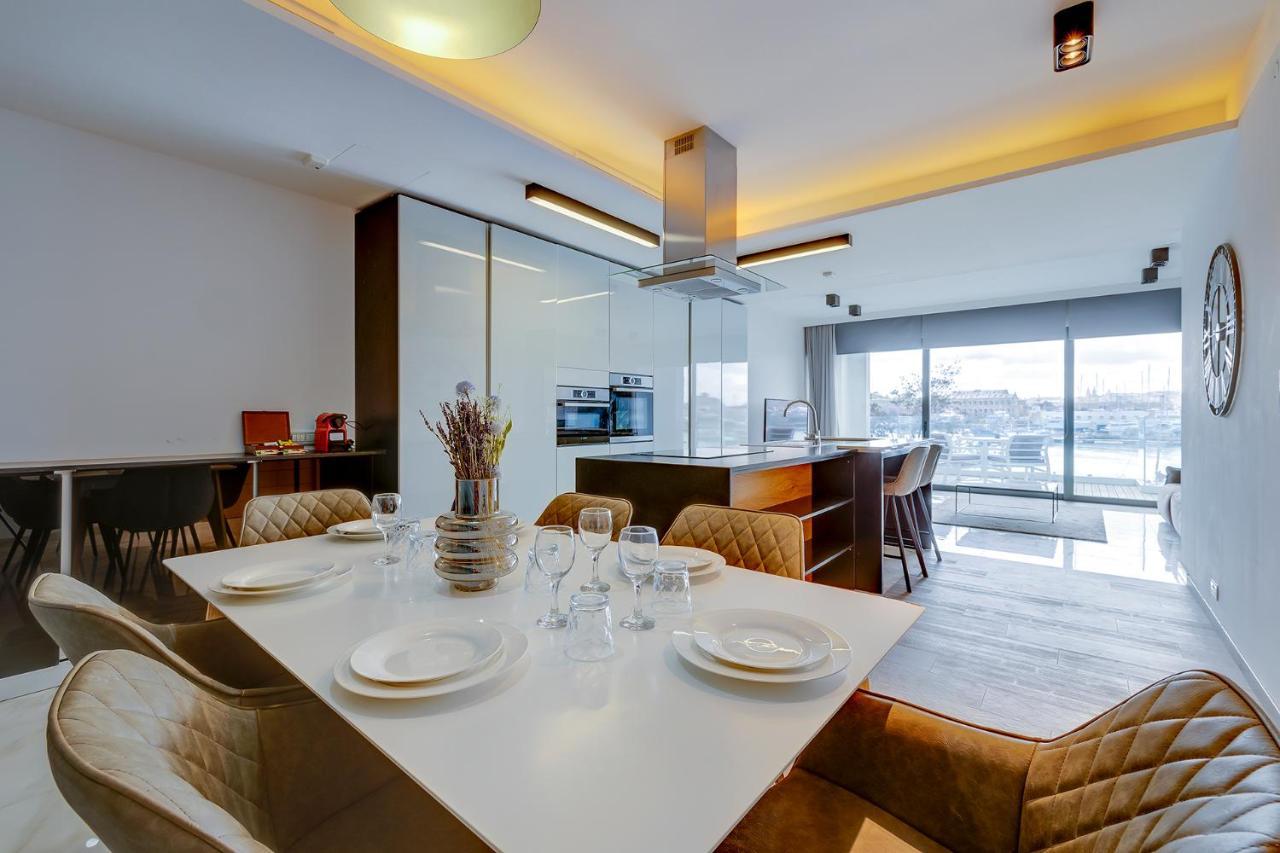 Luxury Apartment With Valletta And Harbour Views Sliema Esterno foto