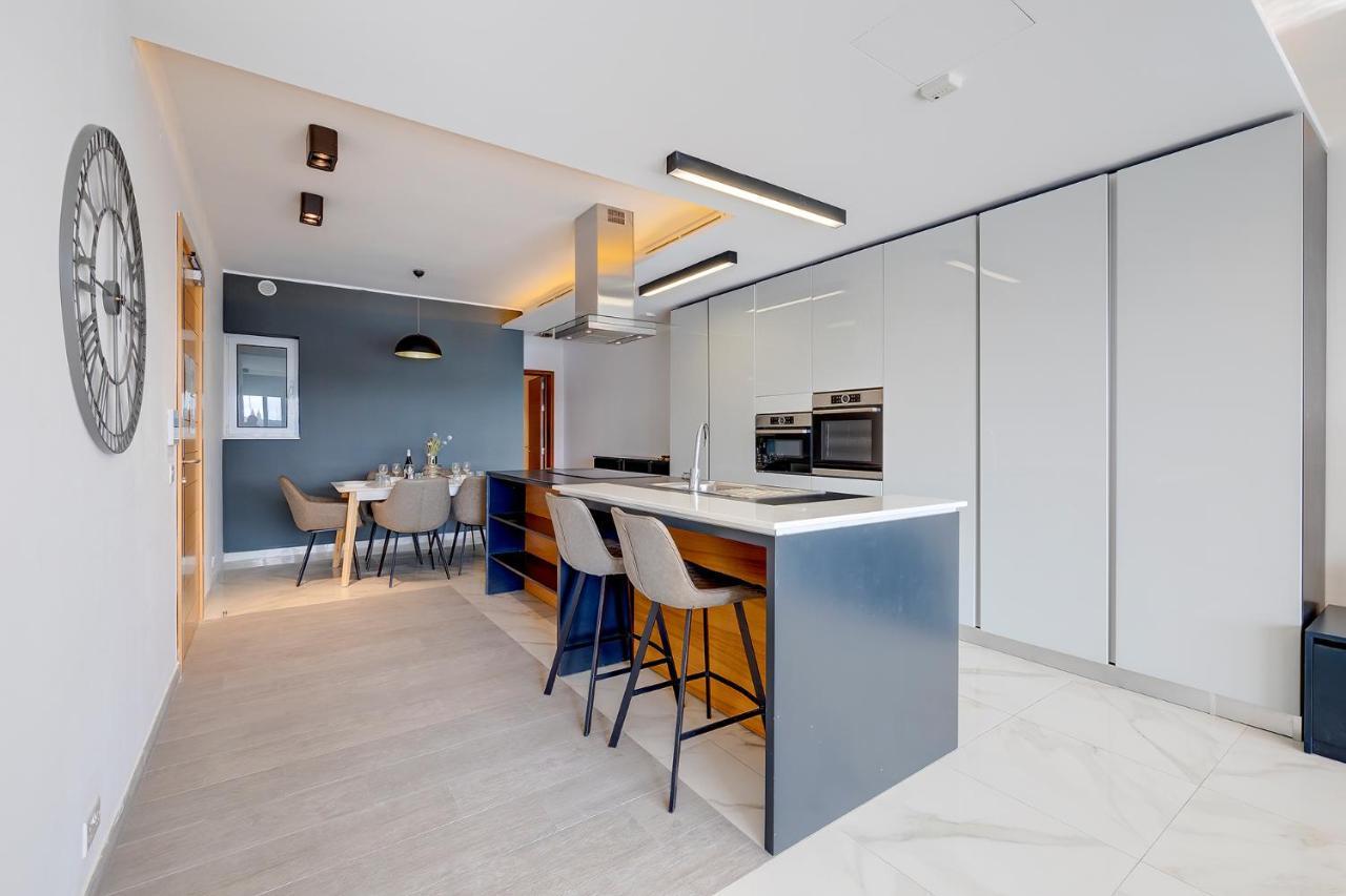 Luxury Apartment With Valletta And Harbour Views Sliema Esterno foto